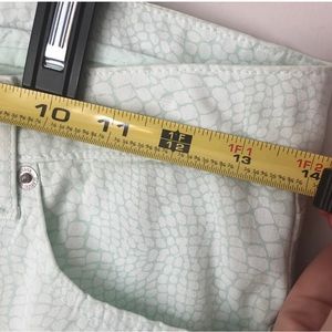 Fabrizio Gianni Vintage Alligator Print Jeans Stretch USA Made mint green